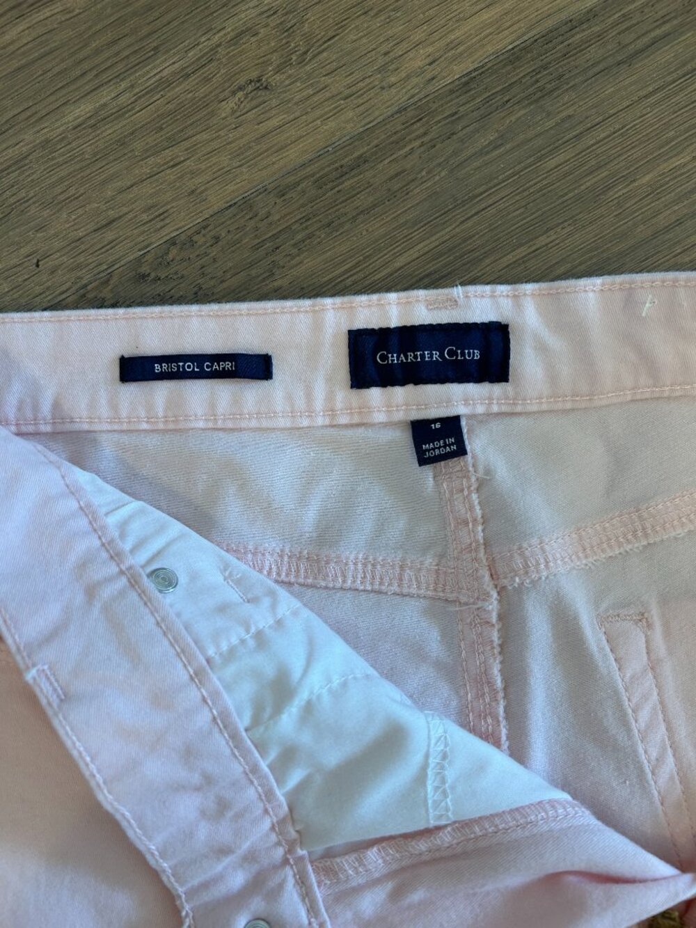 Charter Club Pink Denim Capri - Size 16 - Picture 3 of 3